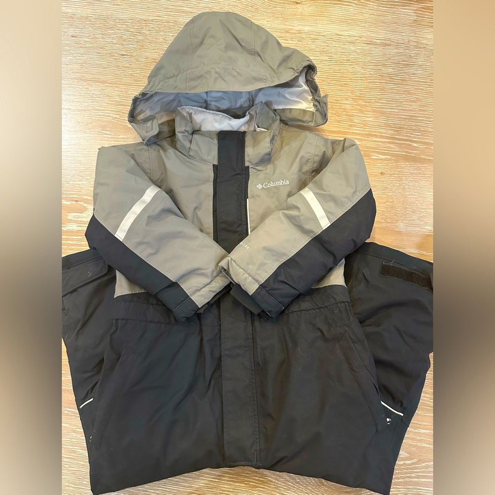 Columbia Toddler Buga II Snowsuit Size 4T